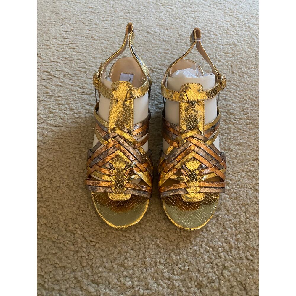 Hot in Hollywood Metallic Snakeskin Strappy Sandals - Size 9 - NIB